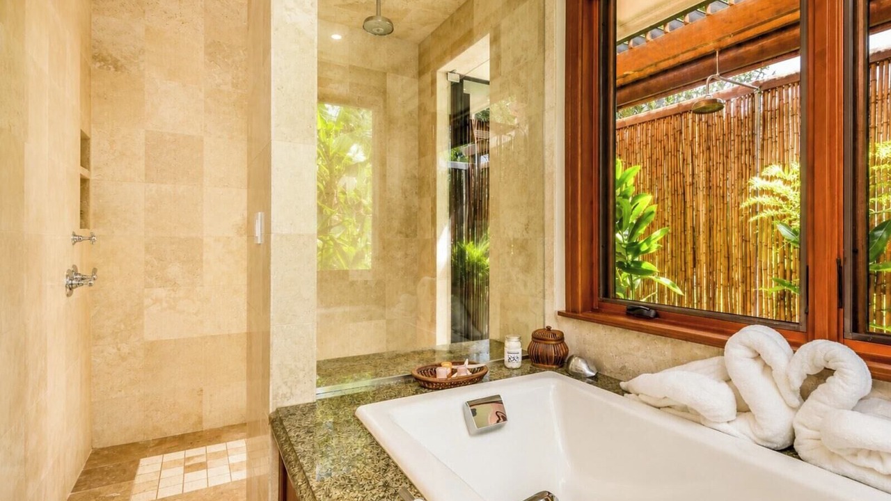Photo of Bathroom in Waikoloa