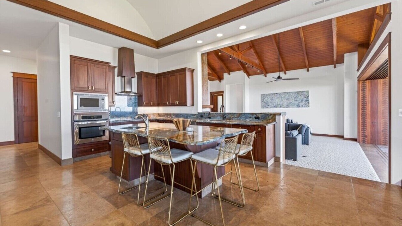 Photo of Kitchen in Historic Kailua Village