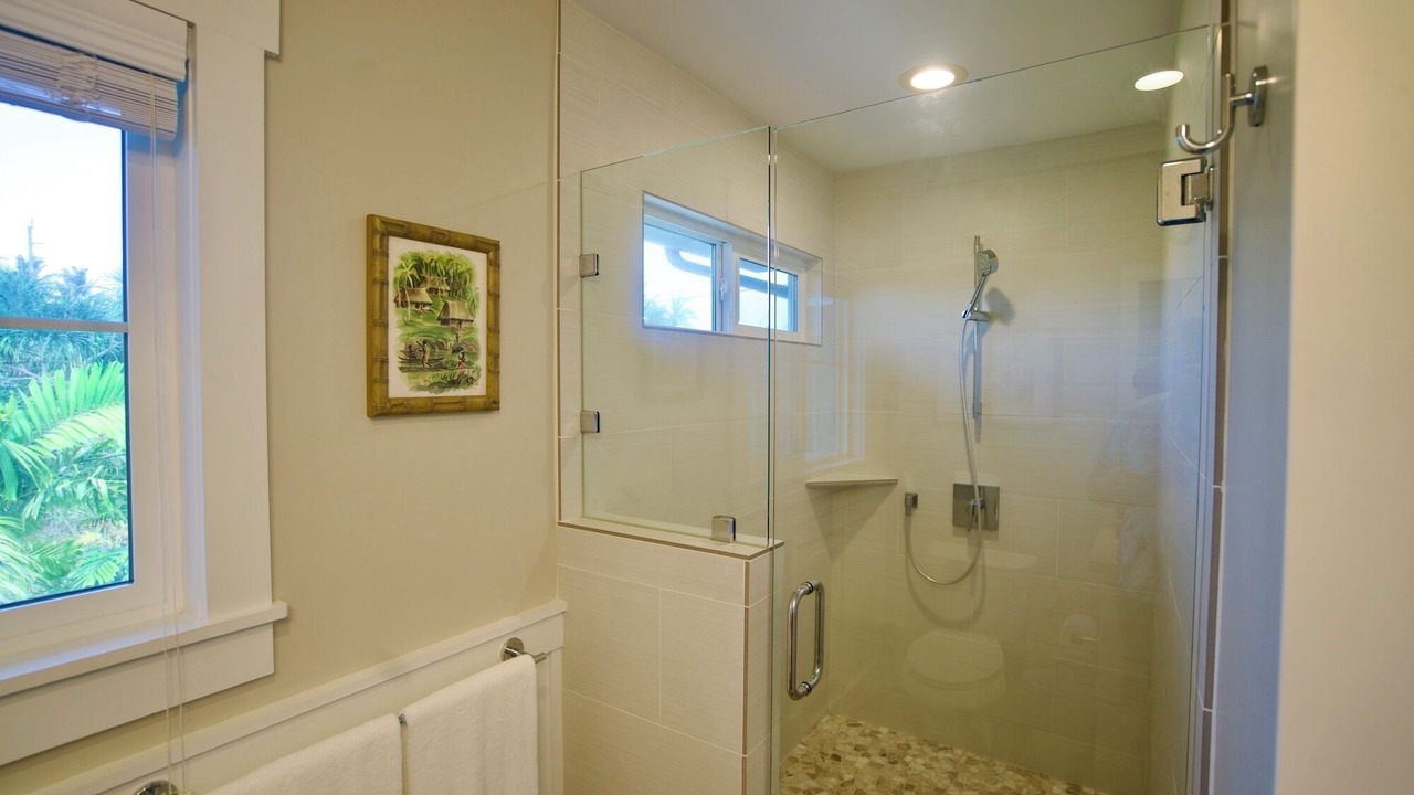 Photo of Bathroom in Waialee