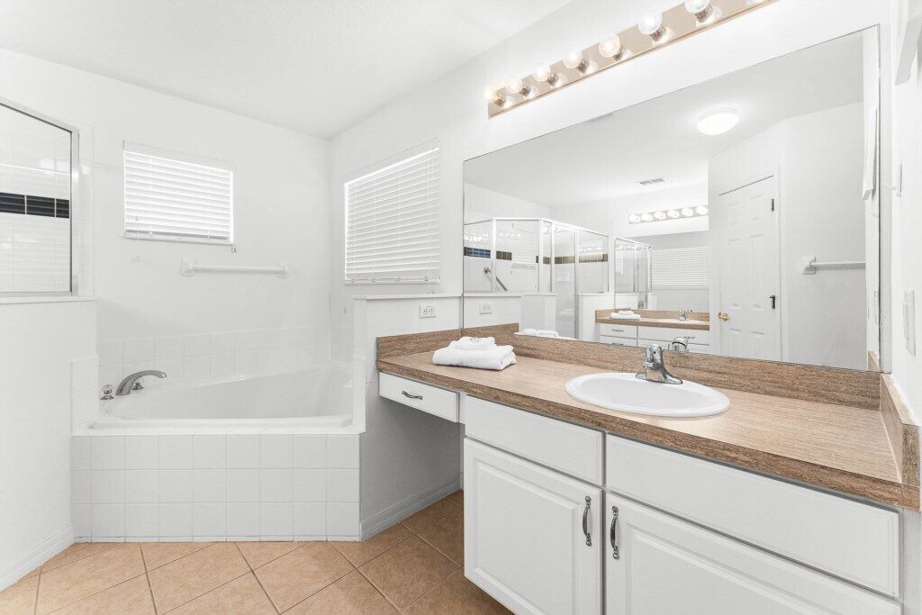 Photo of Bathroom in Regal Palms