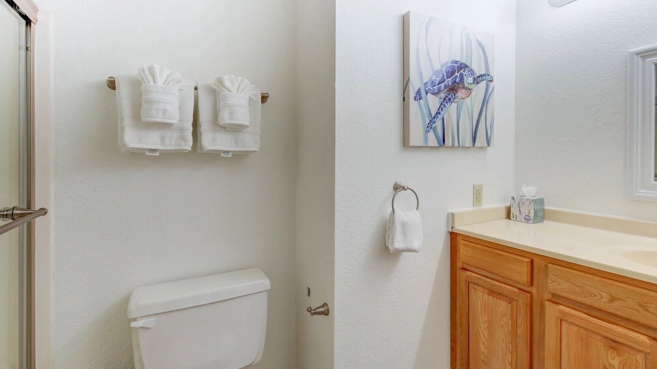 Photo of Bathroom in Kaiulani