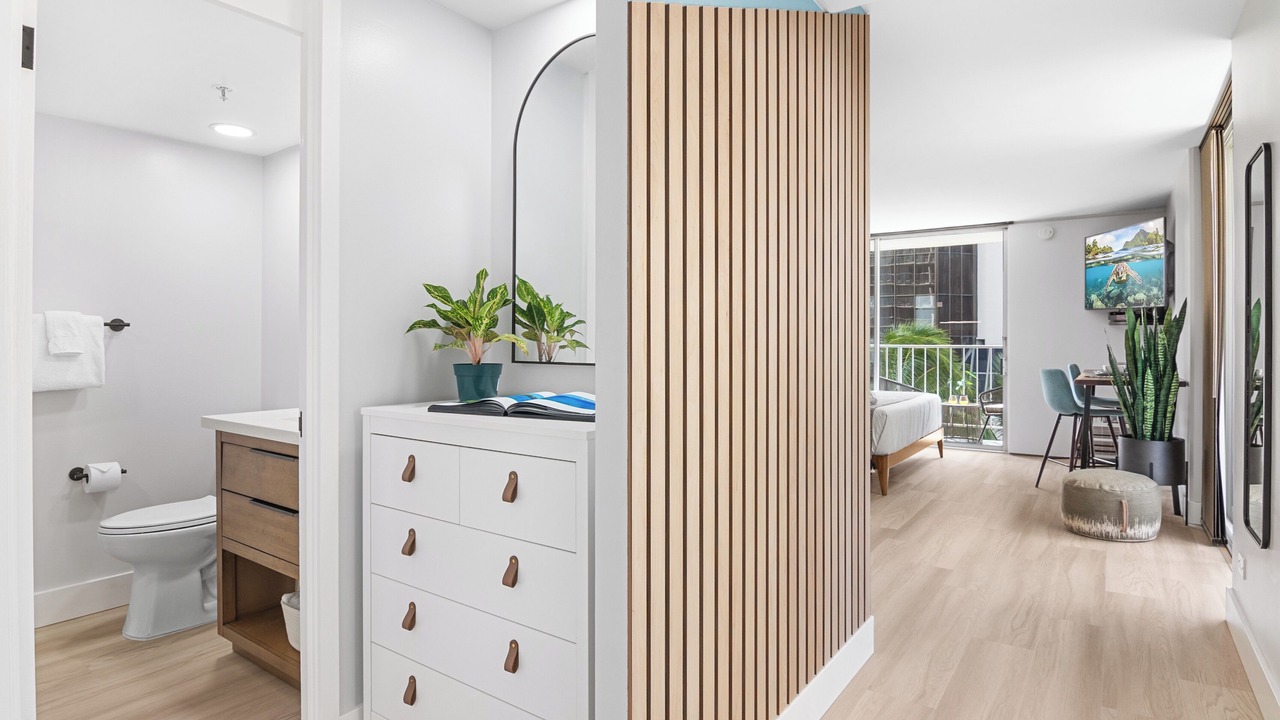 Photo of Bedroom in Waikiki