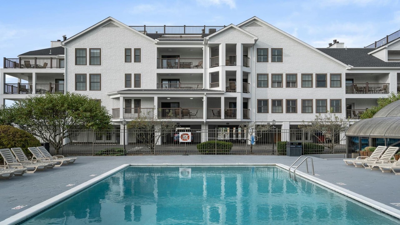 Photo of Outdoor in Yachting Village
