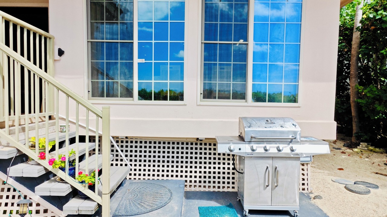 Photo of Patio Balcony in Historic Kailua Village