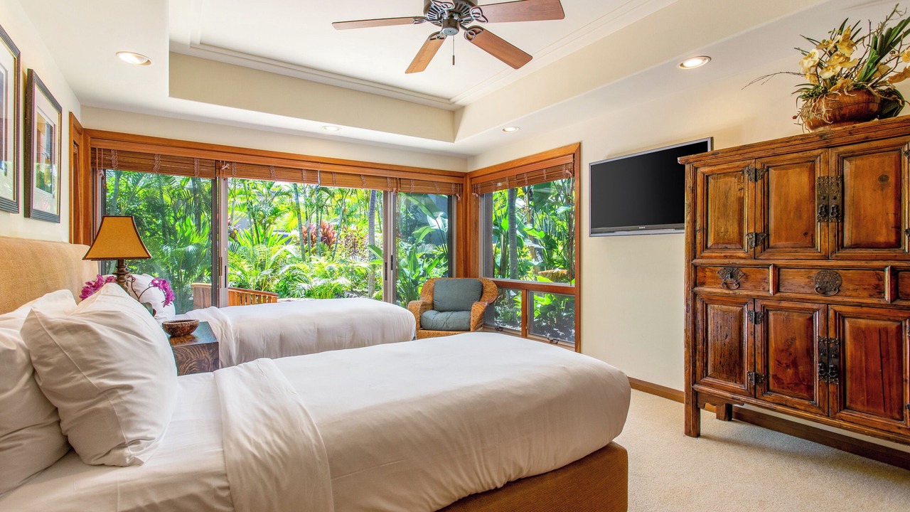 Photo of Bedroom in Kaupulehu