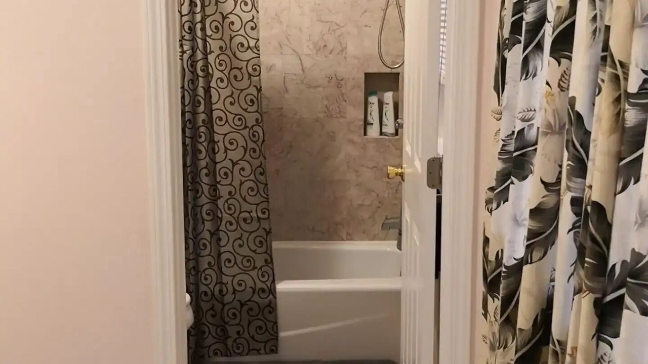 Photo of Bathroom in McCully - Moiliili