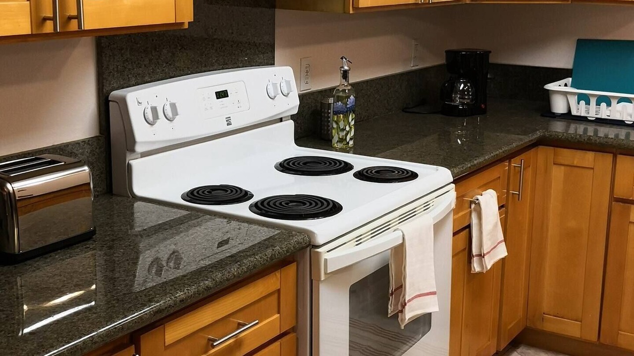 Photo of Kitchen in McCully - Moiliili