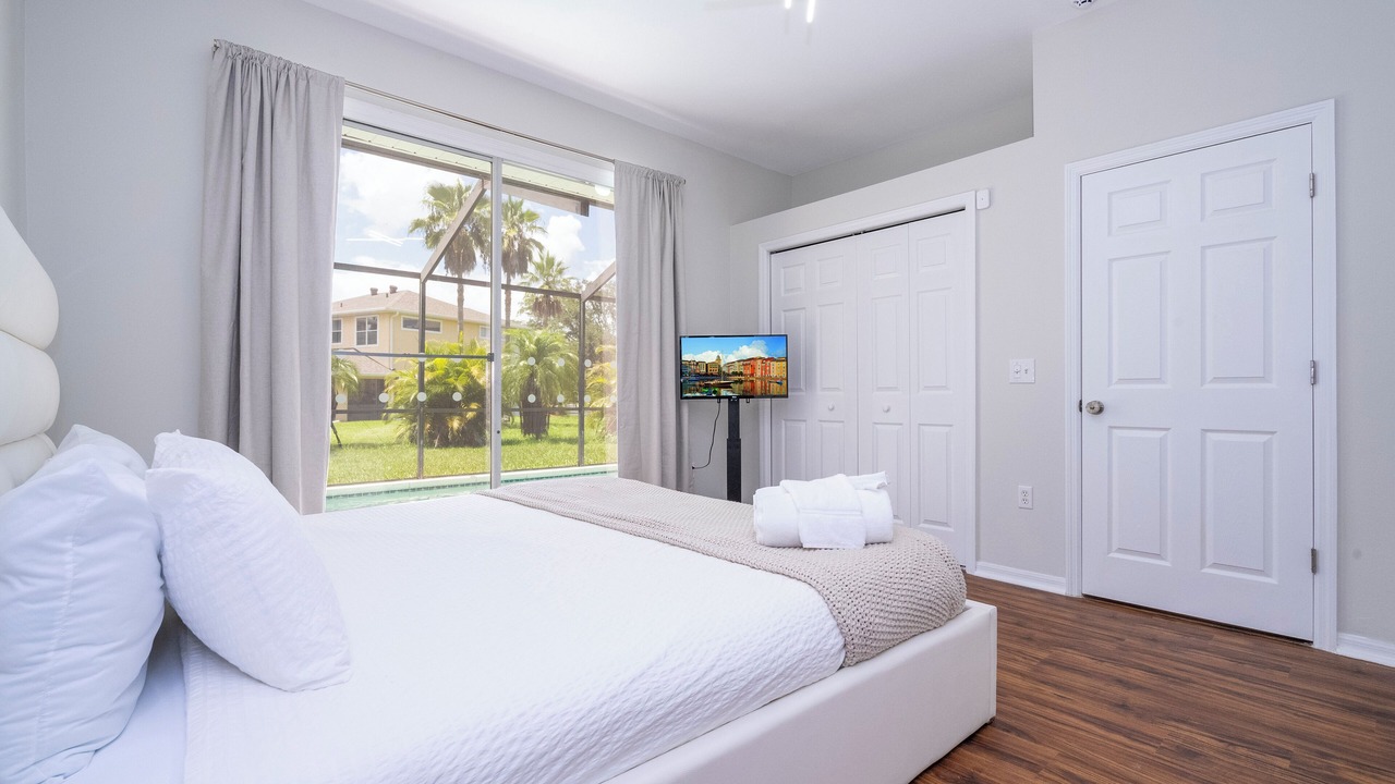 Photo of Bedroom in Sunset Lakes