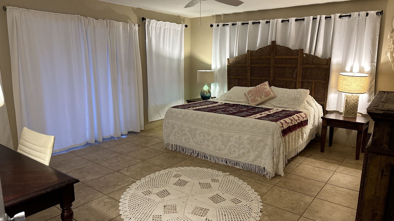 Photo of Bedroom in Hawaii Kai