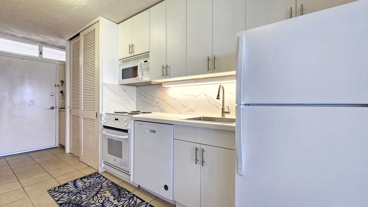 Photo of Kitchen in Diamond Head - Kapahulu - St. Louis