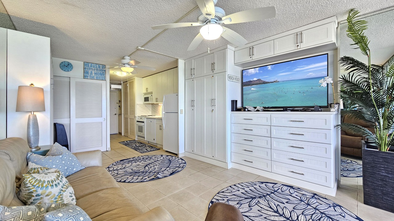 Photo of Livingroom in Diamond Head - Kapahulu - St. Louis