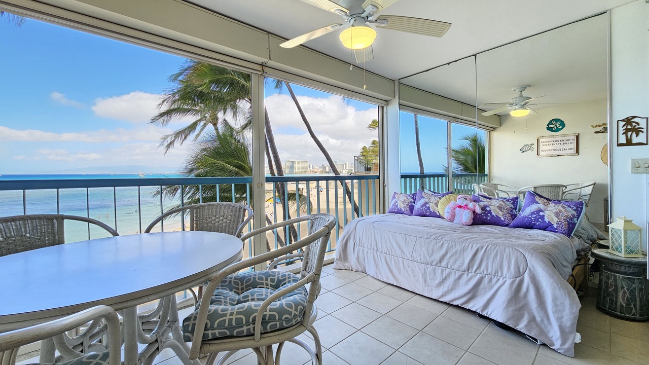 Photo of Bedroom in Diamond Head - Kapahulu - St. Louis