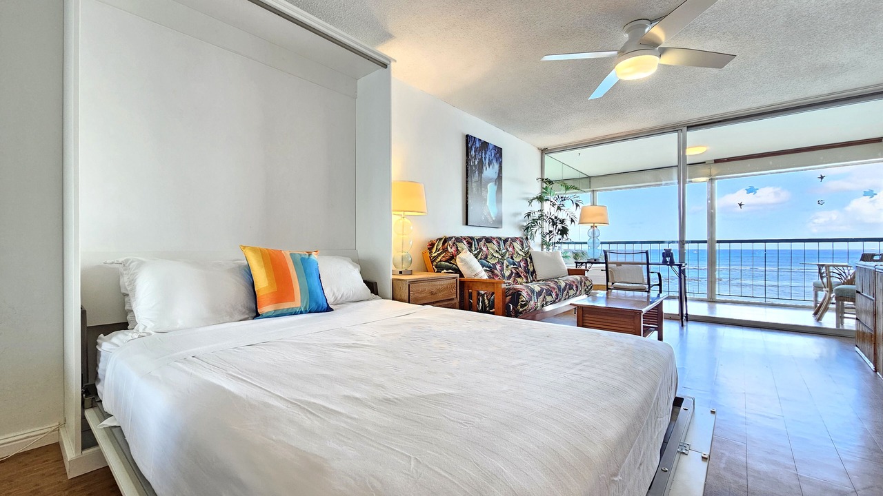 Photo of Bedroom in Diamond Head - Kapahulu - St. Louis