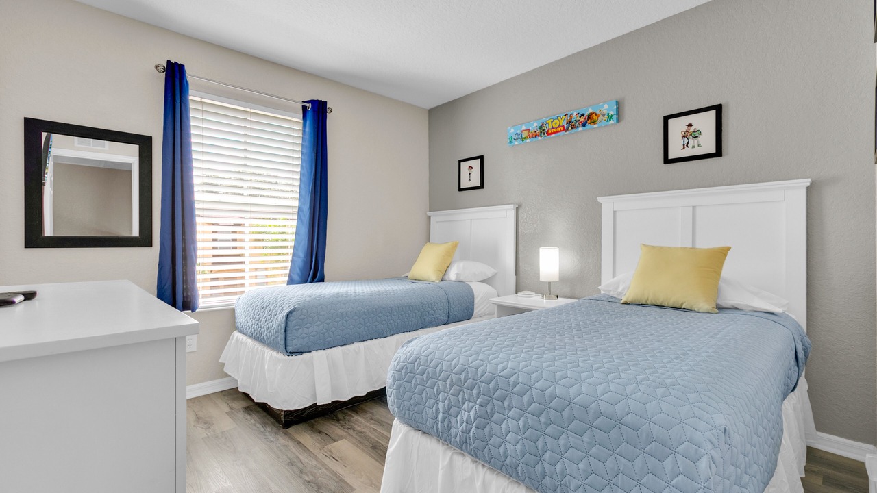 Photo of Bedroom in Regal Palms