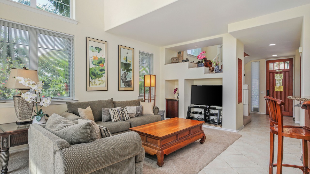 Photo of Livingroom in Waikoloa Village
