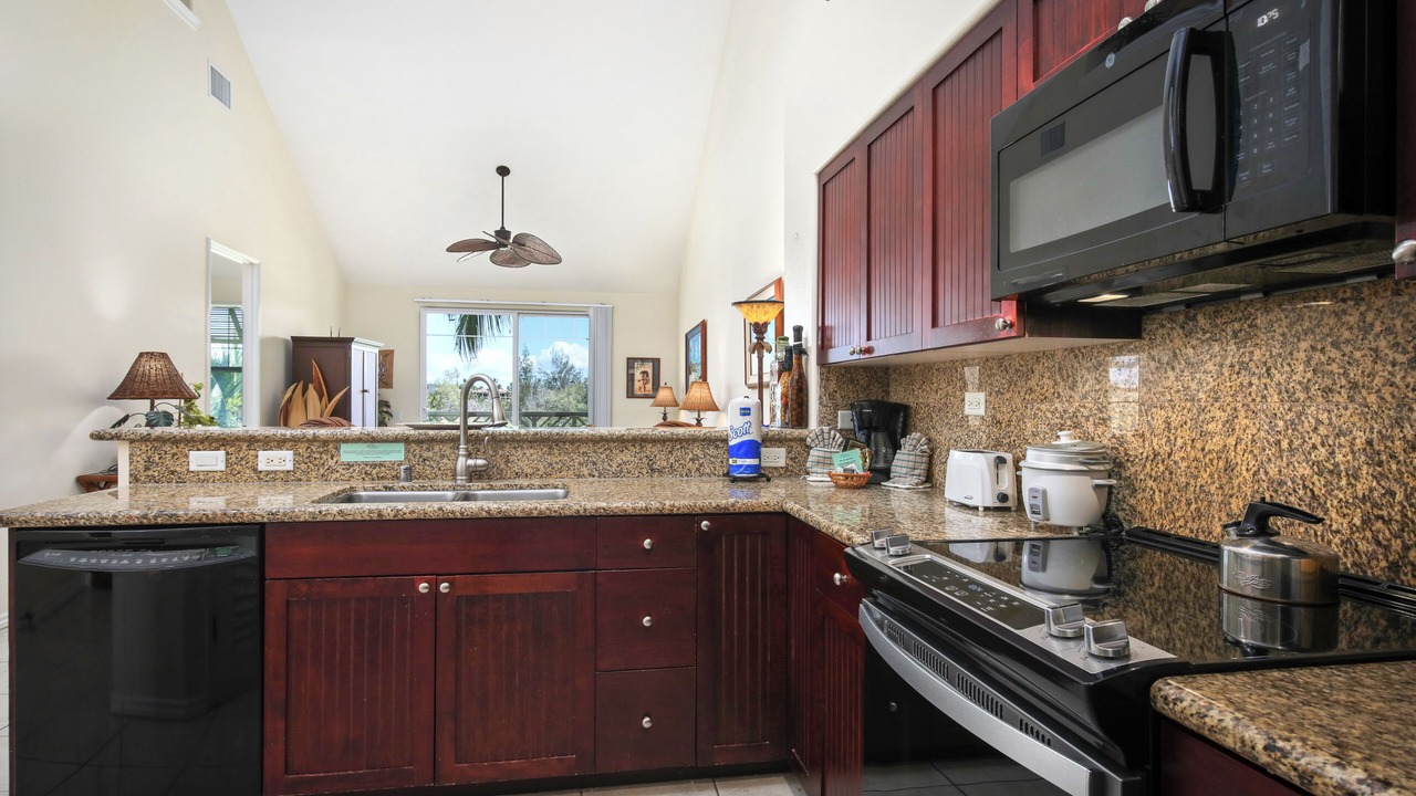 Photo of Kitchen in Waikoloa Village