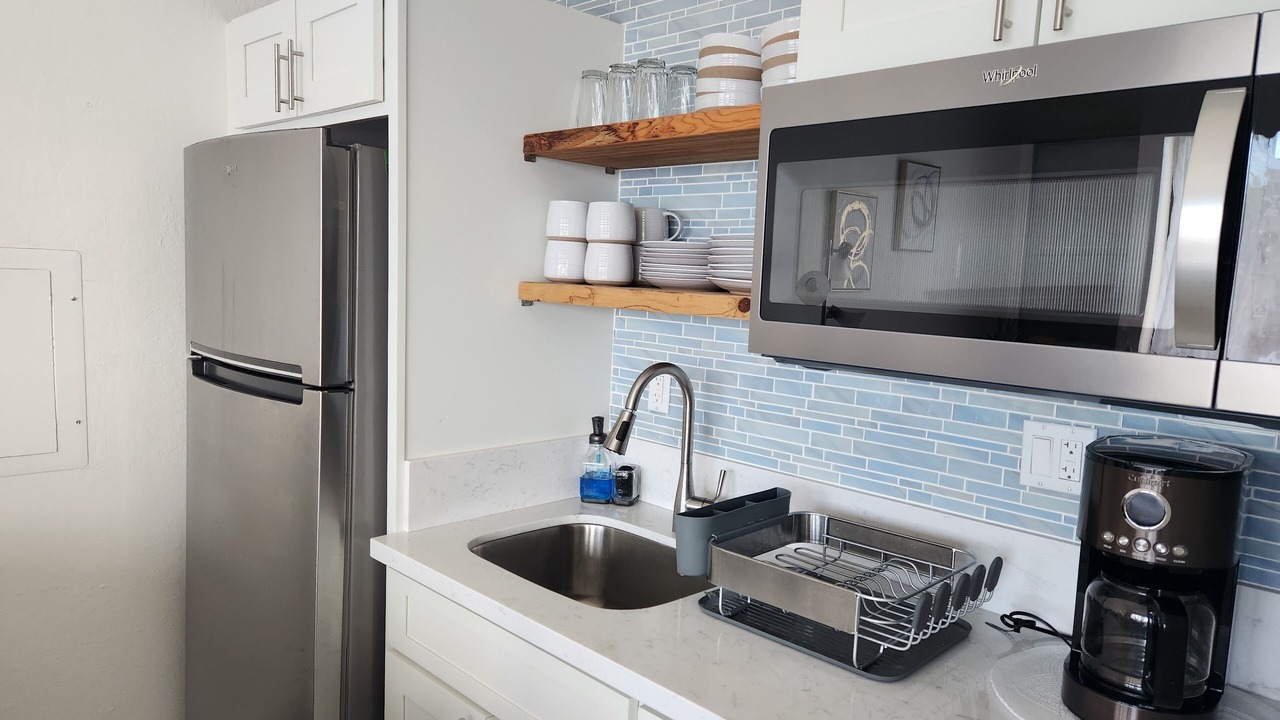 Photo of Kitchen in Makaha Valley