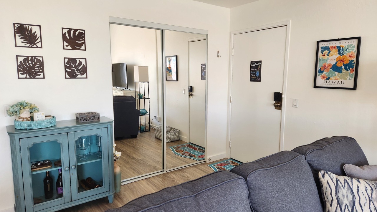 Photo of Livingroom in Makaha Valley
