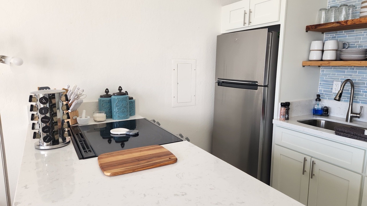 Photo of Kitchen in Makaha Valley