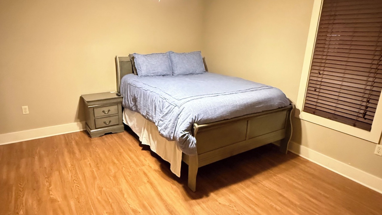 Photo of Bedroom in Guntersville