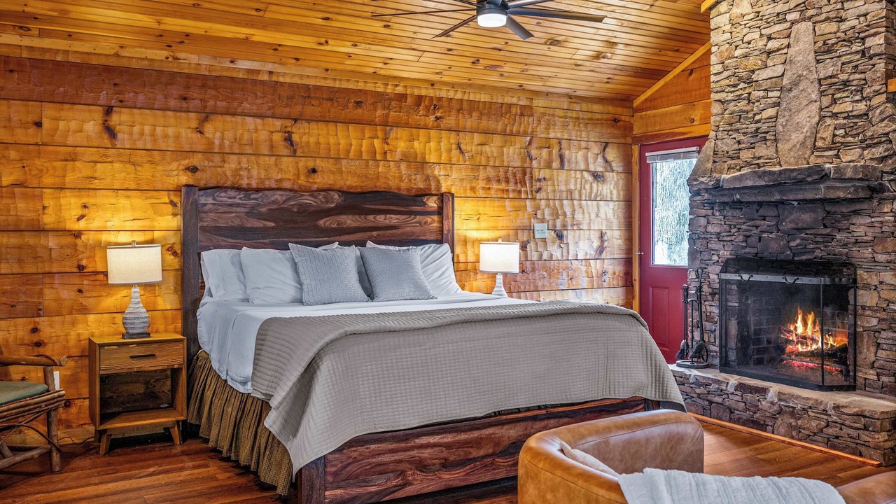 Photo of Bedroom in Townsend