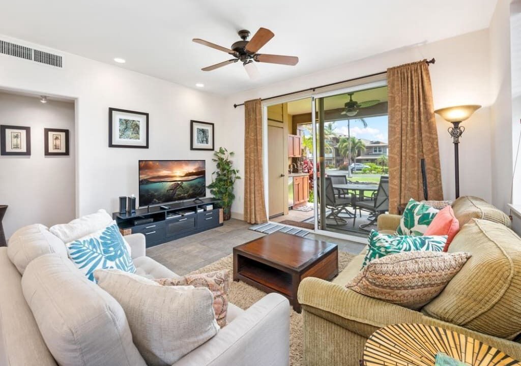 Photo of Livingroom in Waikoloa