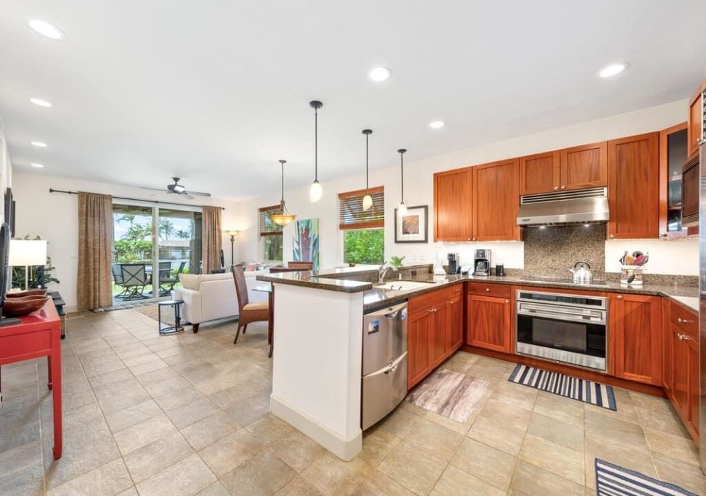 Photo of Kitchen in Waikoloa