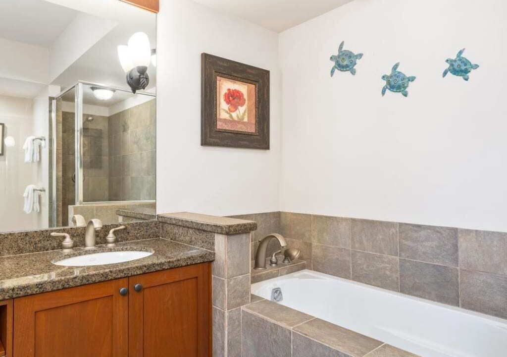 Photo of Bathroom in Waikoloa