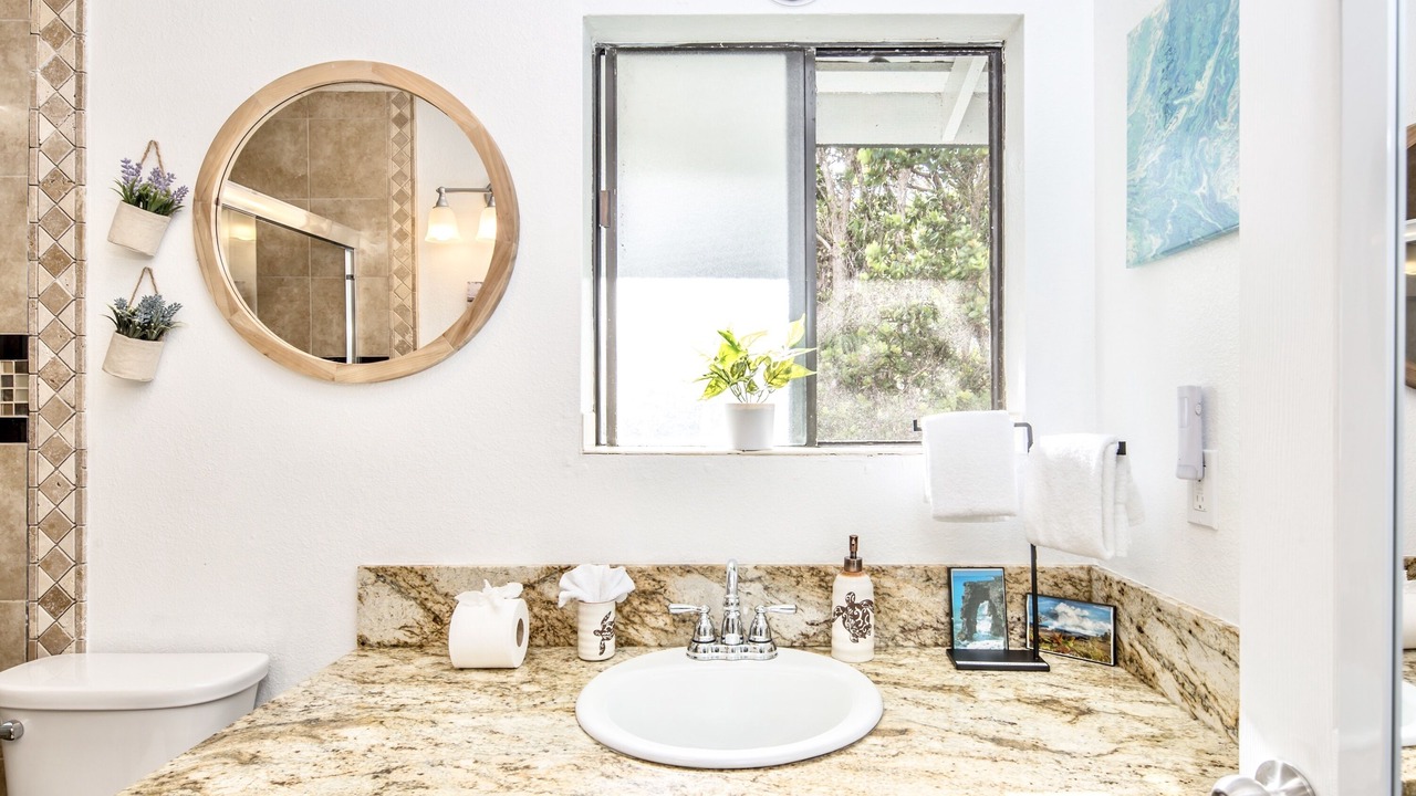 Photo of Bathroom in Royal Hawaiian Estates