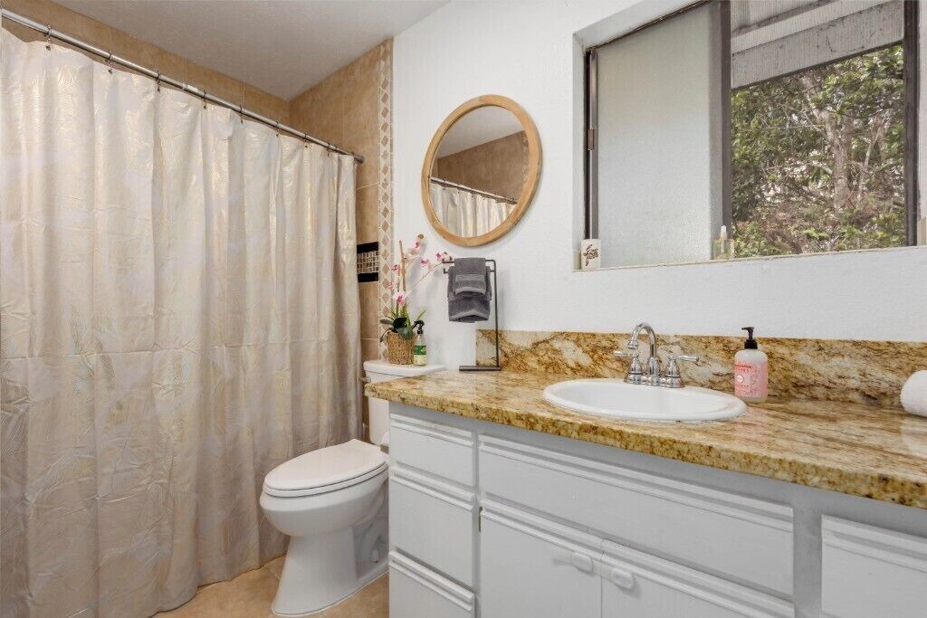 Photo of Bathroom in Royal Hawaiian Estates