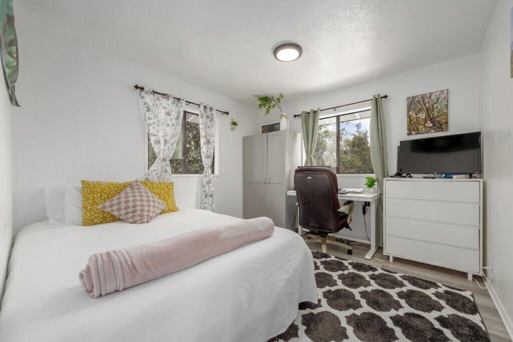 Photo of Bedroom in Royal Hawaiian Estates