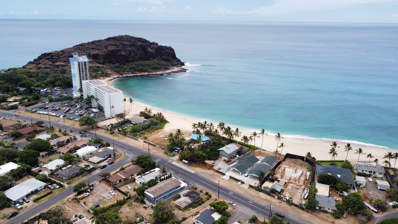 Photo of Others in Makaha