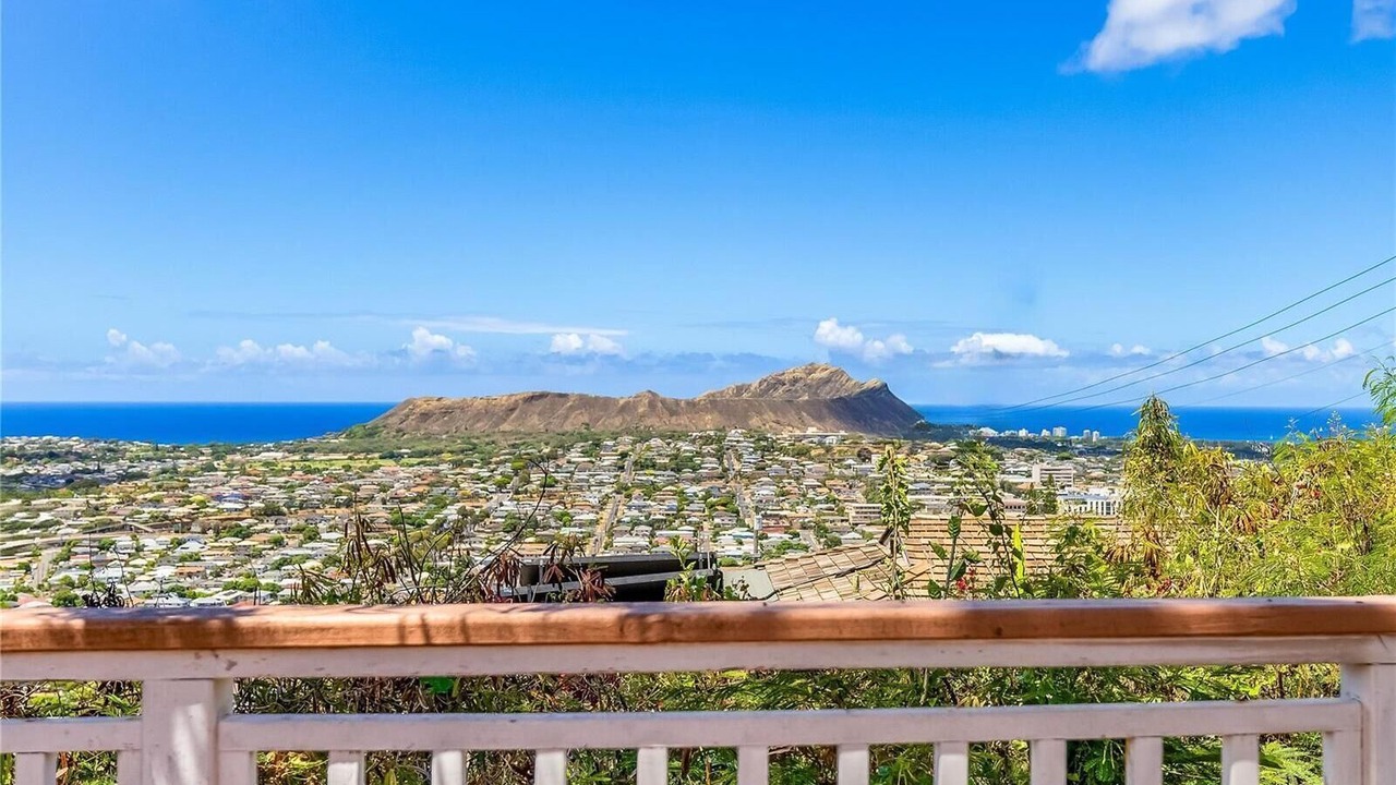 Photo of Outdoor in Maunalani Heights