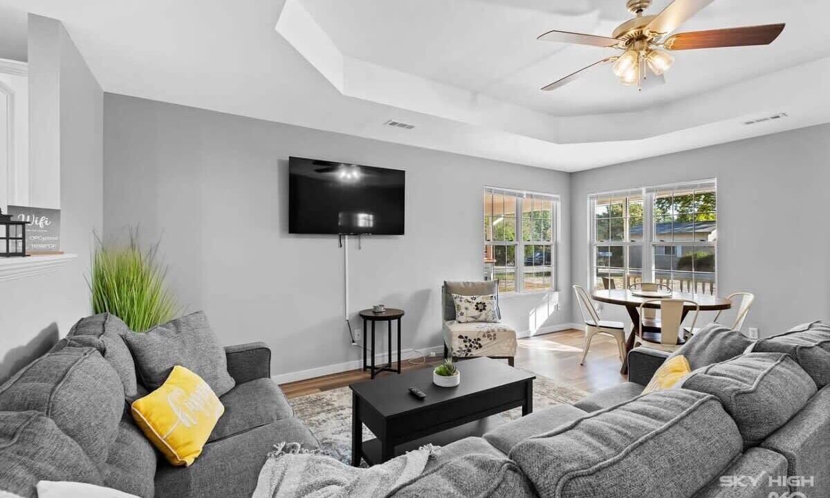 Photo of Livingroom in Beaver Shores