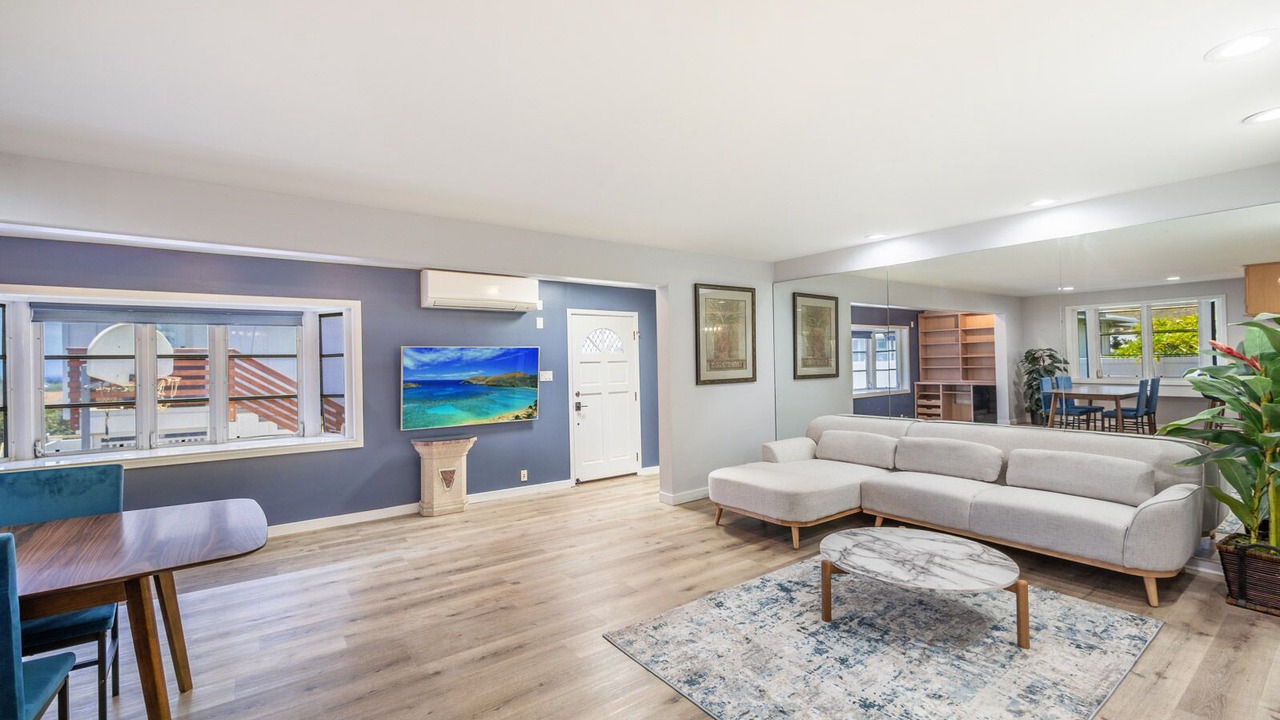 Photo of Livingroom in Kaimuki