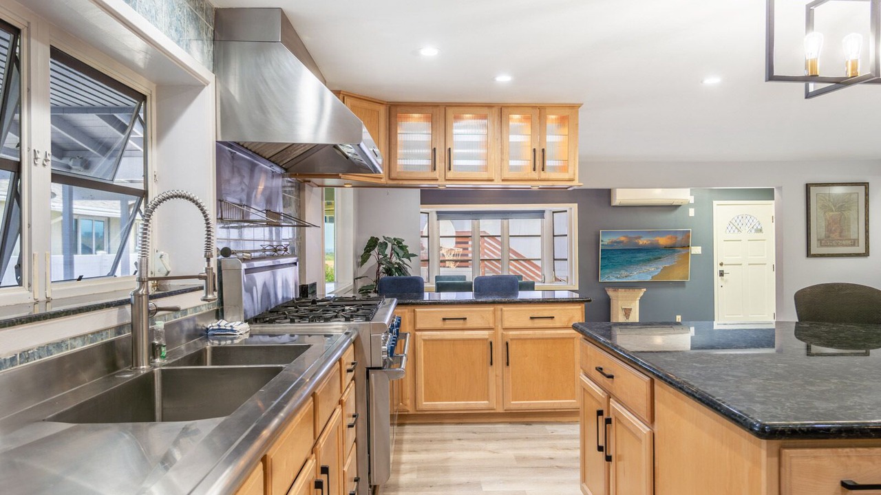 Photo of Kitchen in Kaimuki