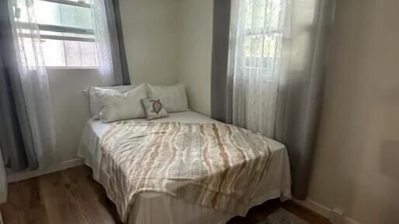 Photo of Bedroom in Waianae