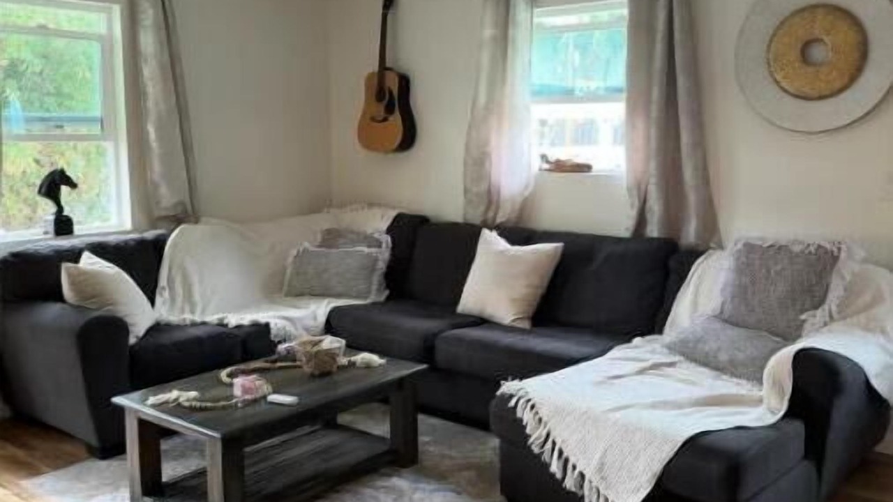 Photo of Livingroom in Waianae