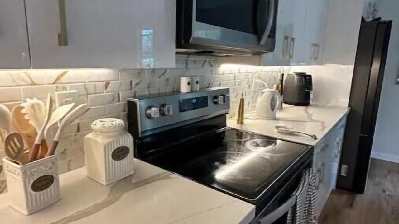 Photo of Kitchen in Waianae