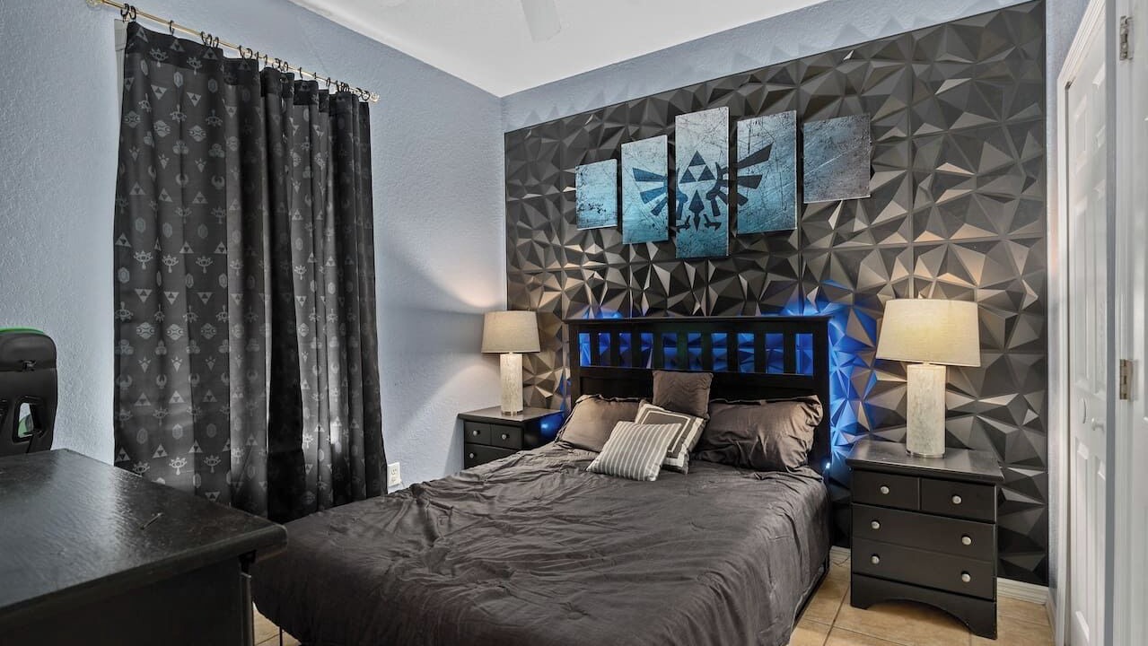 Photo of Bedroom in Regal Palms