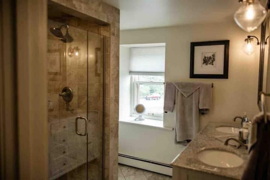 Photo of Bathroom in Center Valley