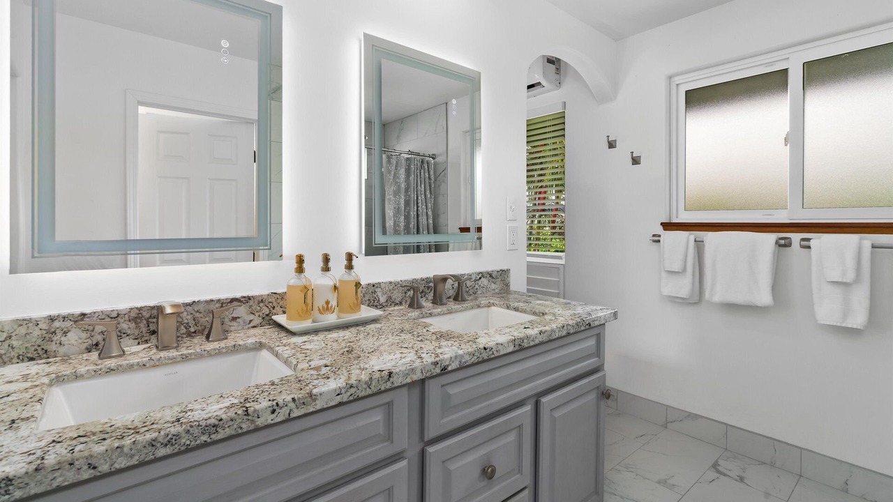 Photo of Bathroom in Princeville