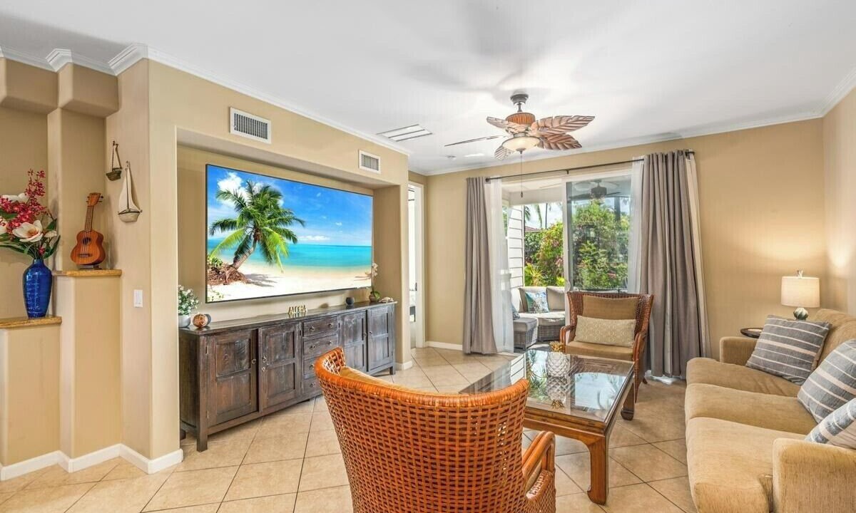 Photo of Livingroom in Waikoloa