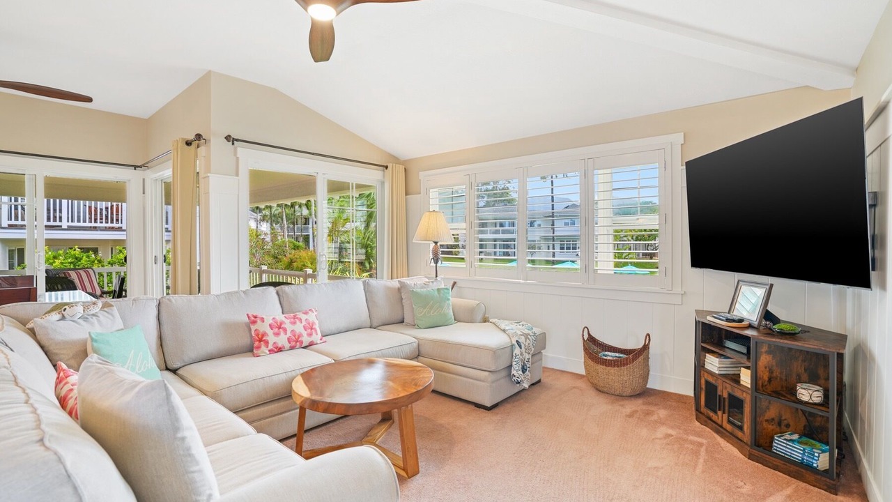 Photo of Livingroom in Princeville