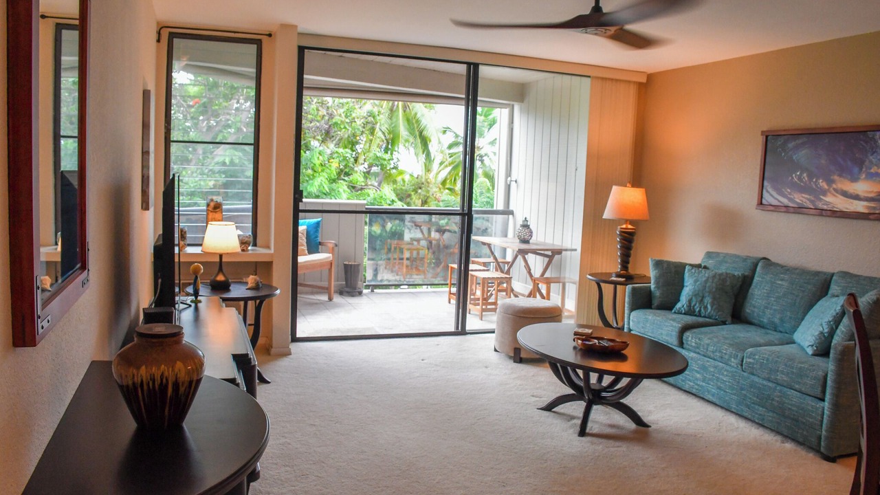 Photo of Livingroom in Historic Kailua Village