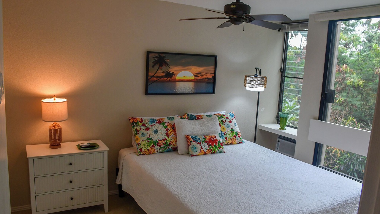 Photo of Bedroom in Historic Kailua Village