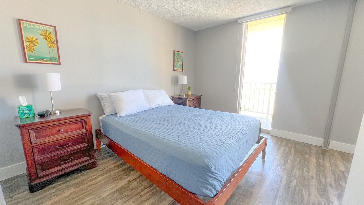 Photo of Bedroom in Waikiki