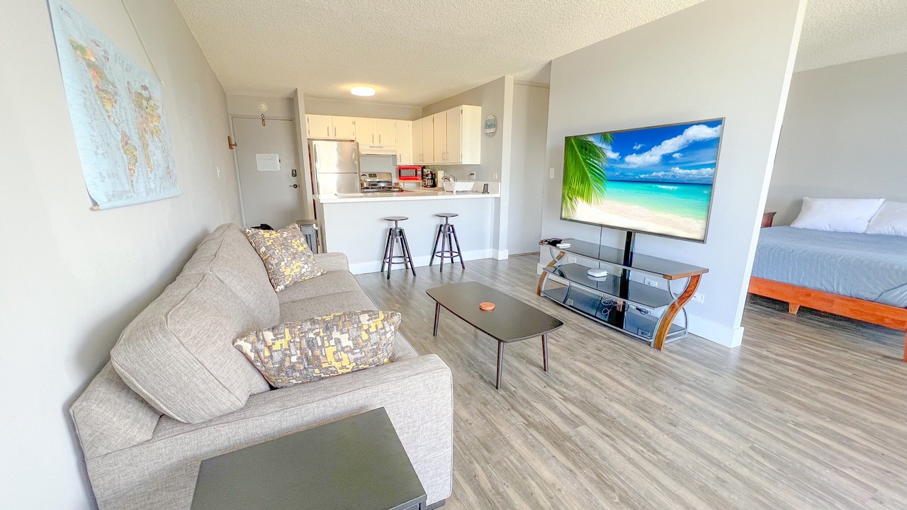 Photo of Livingroom in Waikiki