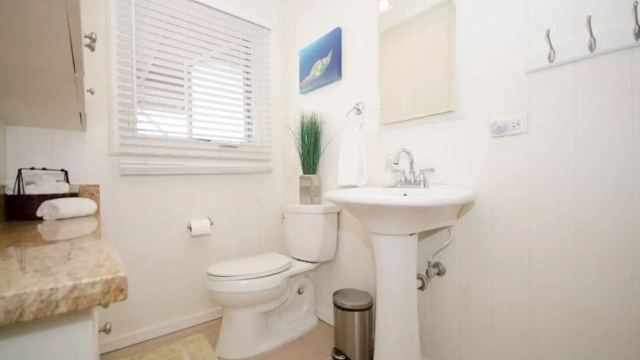 Photo of Bathroom in Diamond Head - Kapahulu - St. Louis