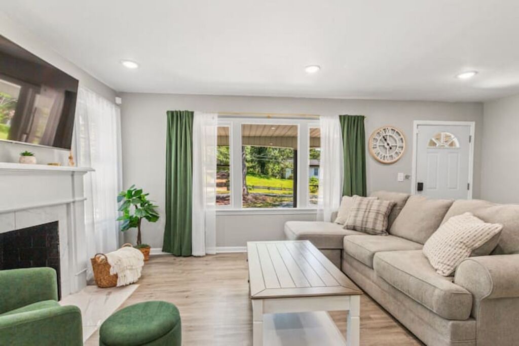 Photo of Livingroom in Tuscaloosa